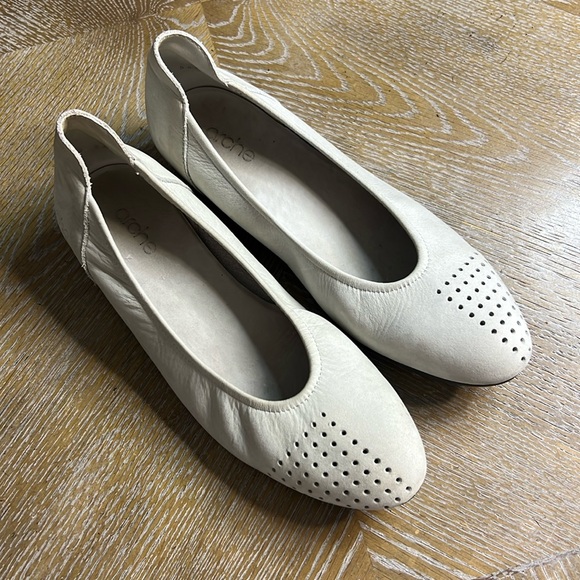 ARCHE Light Grey Suede Ballerina Onara Shoes 37 - Picture 1 of 12